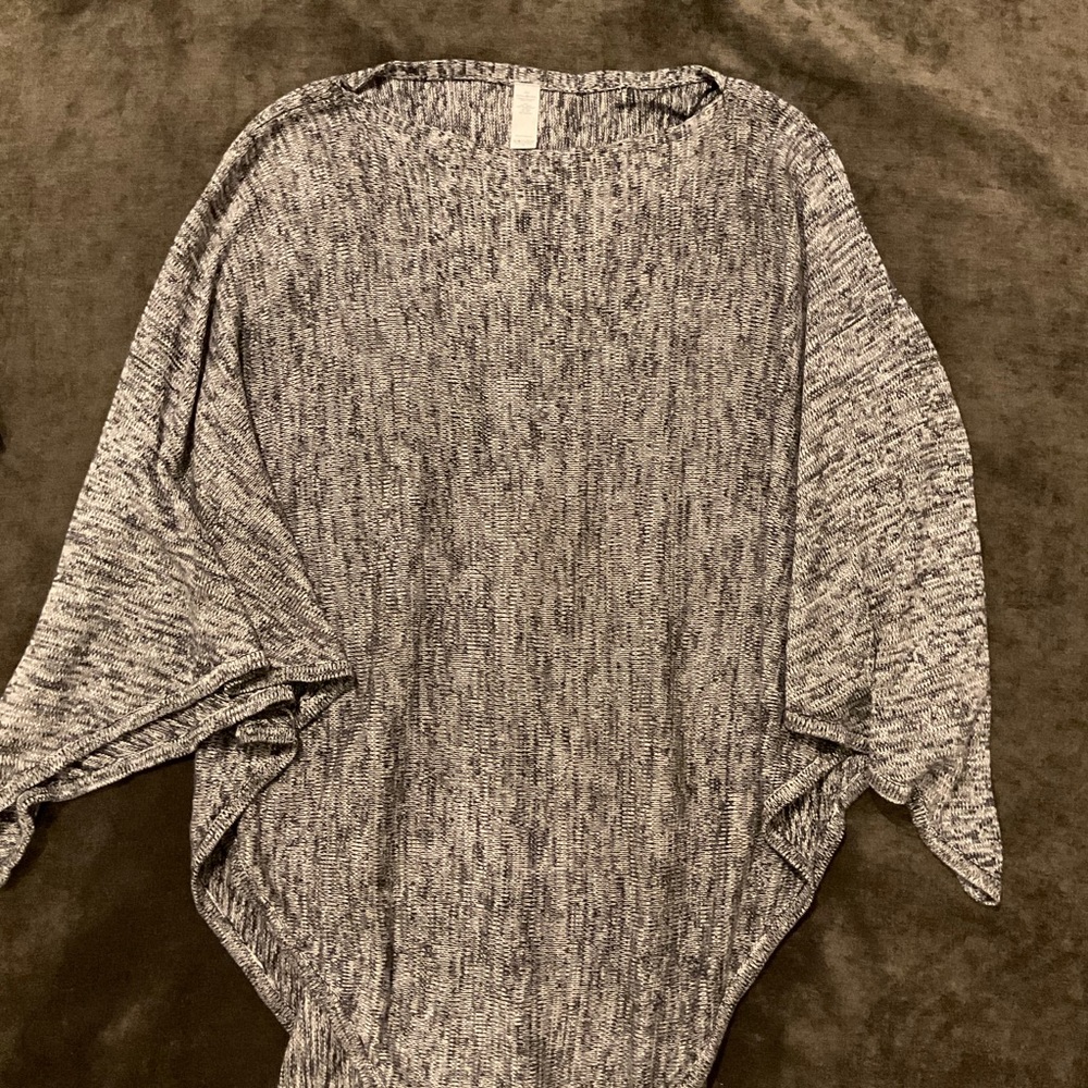 Lululemon Pancho